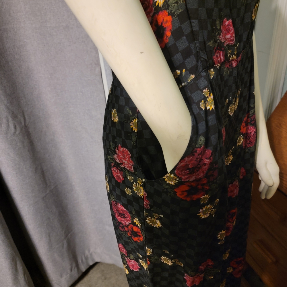Y2K 90s Inspired Vans Checkered & Floral Grunge Coquette Flare Leg Jumpsuit‎ - Picture 5 of 10
